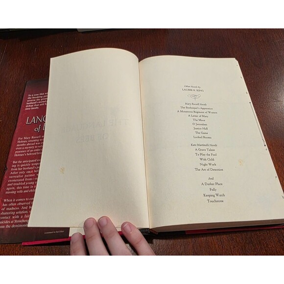 Language Of Bees Laurie R. King SIGNED 1st Printing 1st Edition 2009 HC DJ - Picture 6 of 15